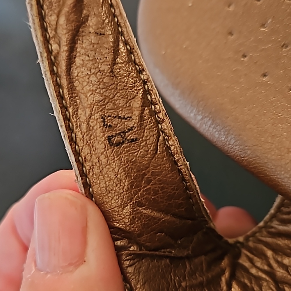 SAS Suntimer Heeled Sandal, tan croc print, size 7 - Picture 10 of 14